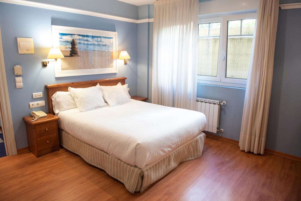 Hotel Faro De San Vicente سان بيفينتي ديلا باركيرا المظهر الخارجي الصورة