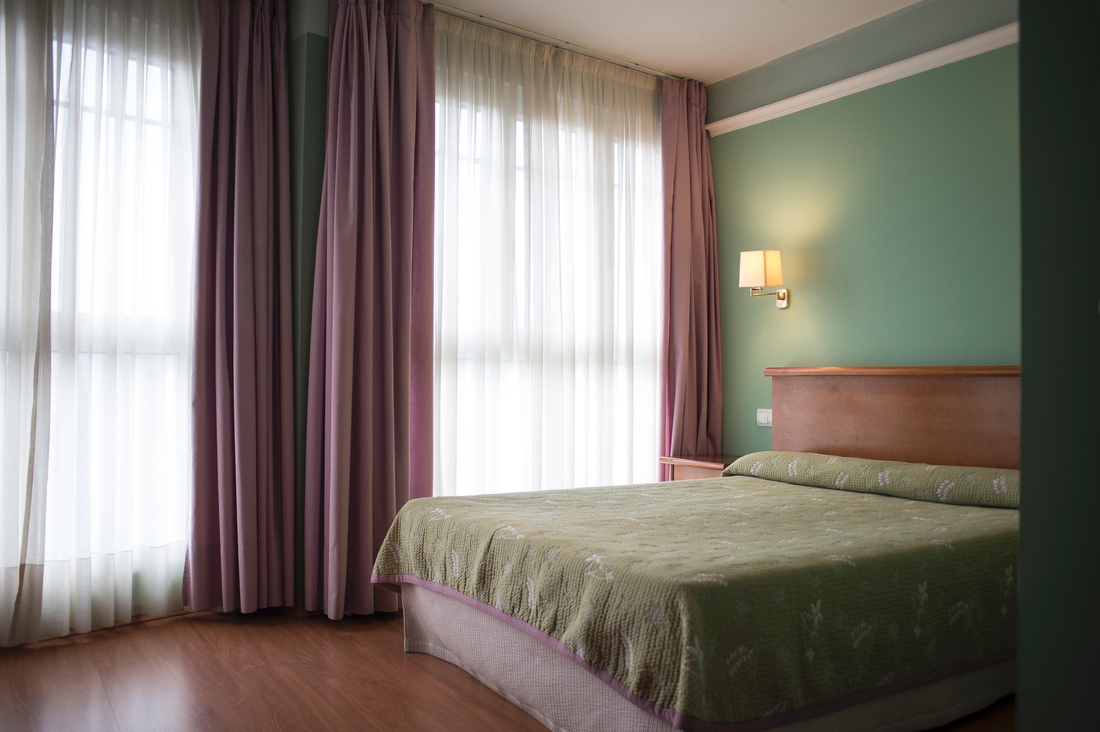 Hotel Faro De San Vicente سان بيفينتي ديلا باركيرا المظهر الخارجي الصورة