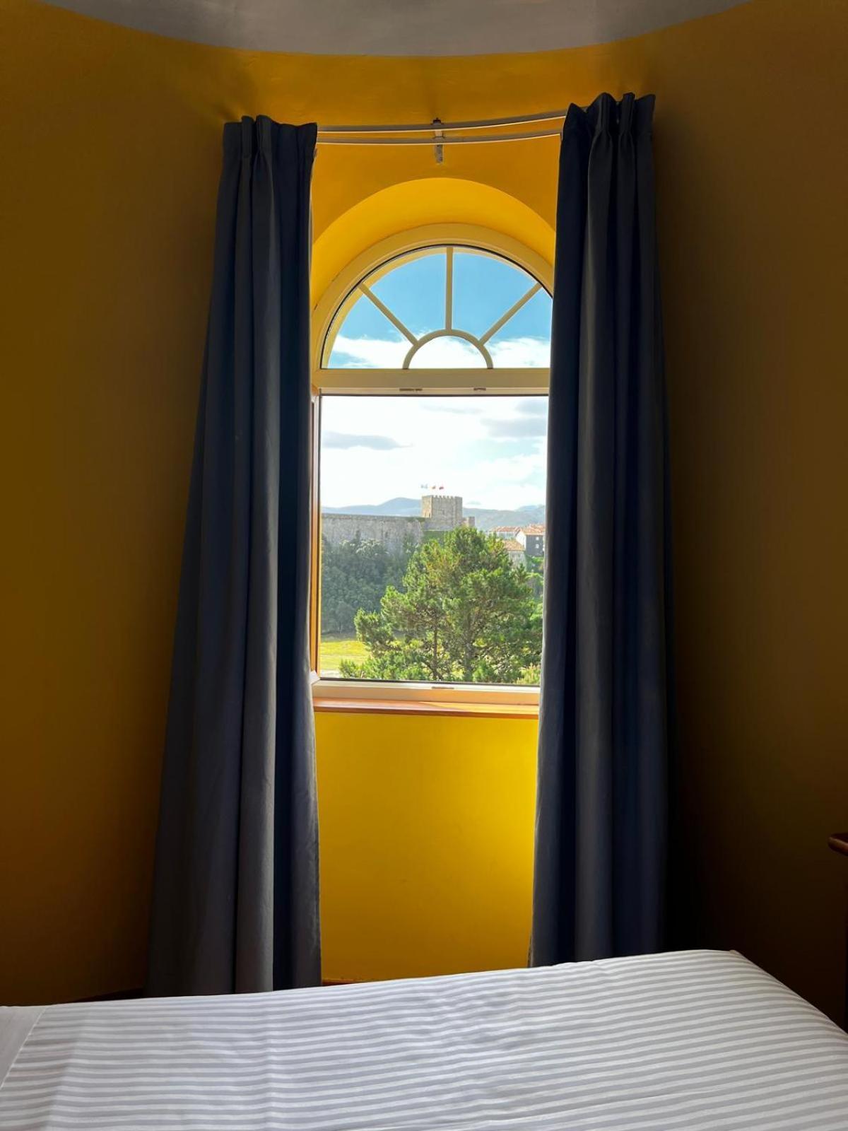 Hotel Faro De San Vicente سان بيفينتي ديلا باركيرا المظهر الخارجي الصورة